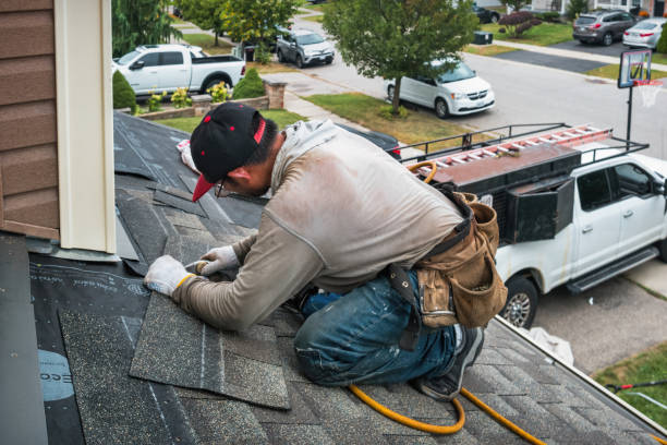 Professional Roof Inspection technician working in Deanville, TX